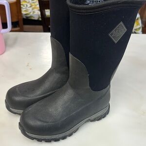 Muck Boots Kids Black Boots